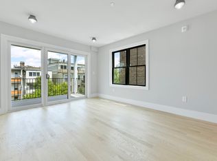 362 Sumner St #2, Boston, MA 02128
