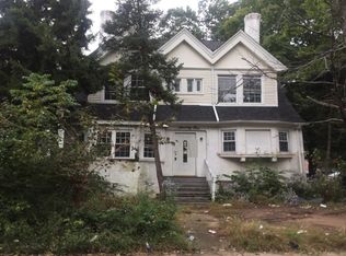 71 Cleveland St, Orange, NJ 07050