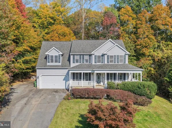 6122 W Melody Ct, Fredericksburg, VA 22407