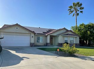 691 Farallen Dr, Lemoore, CA 93245