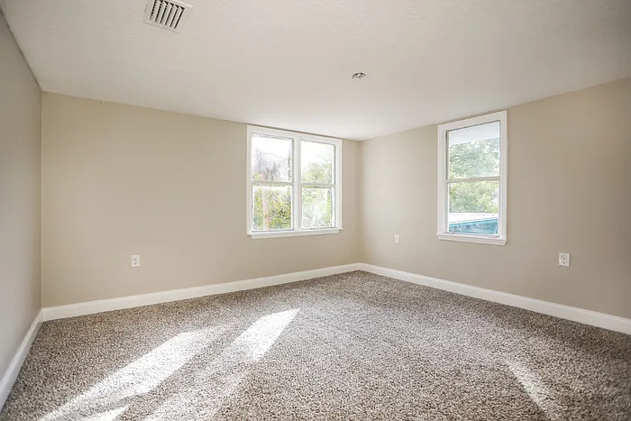 4717 Palmer Ave — Photo 4