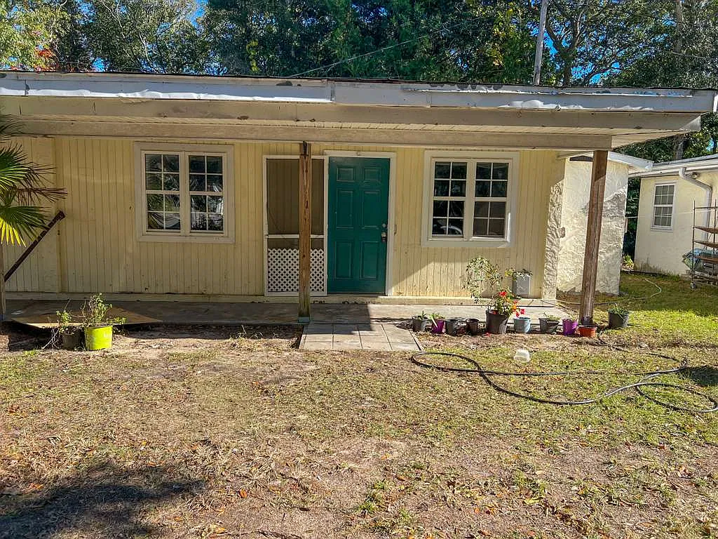1 bed, 750 sqft, $1,200 — Photo 1