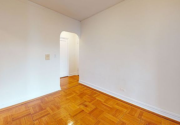 5th image of 101 Cooper St APT 6f