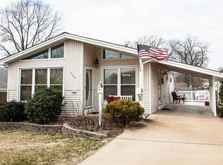 329 Sulphur Spring Rd, Ballwin, MO 63021