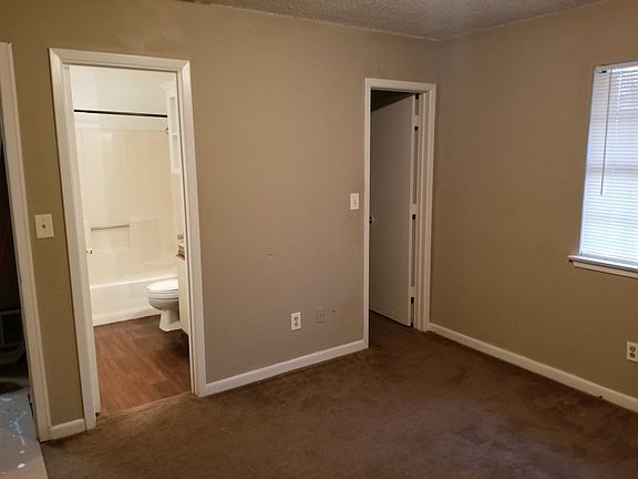 5th image of 1733 Avenue E