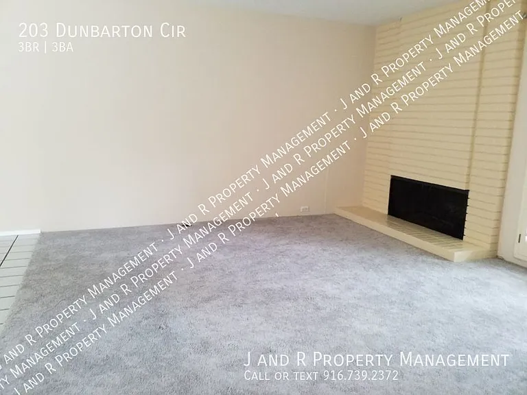 203 Dunbarton Cir — Photo 3