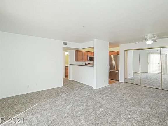 2nd image of 2120 Sealion Dr Unit 202