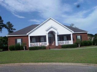 105 Fairlane Ct, Hartford, AL 36344