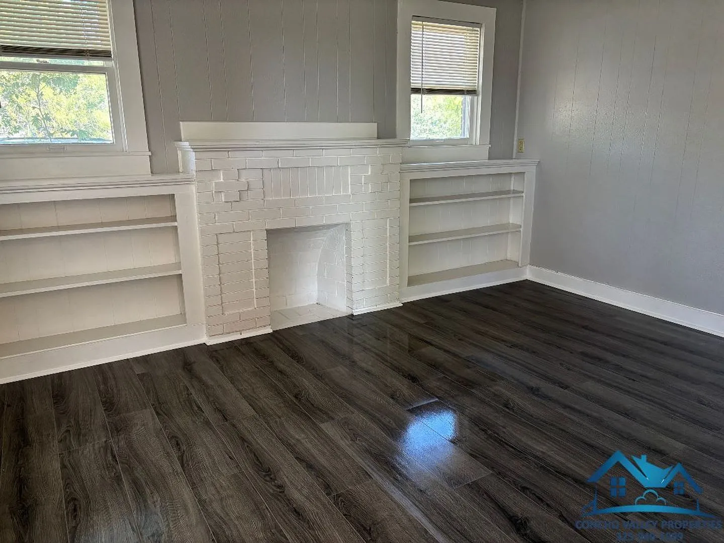 For Rent - 2 Bed/ 1 Bath Home — Photo 2