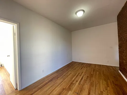 Rented by Best Apartments North Inc | media 17