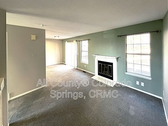 4th image of 2058 Palm Dr
