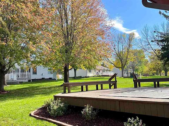 2nd image of 113 Sherwood Dr