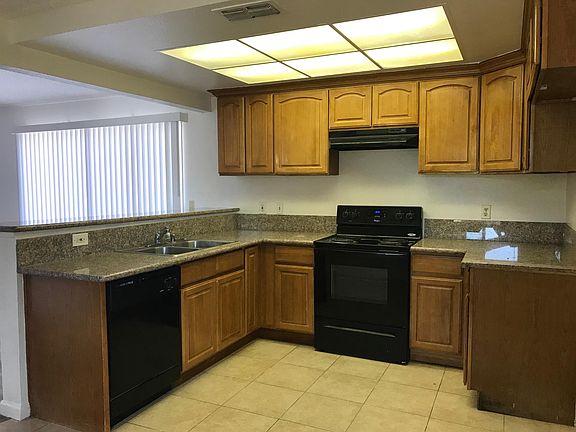 2nd image of 7947 Deer Creek Dr