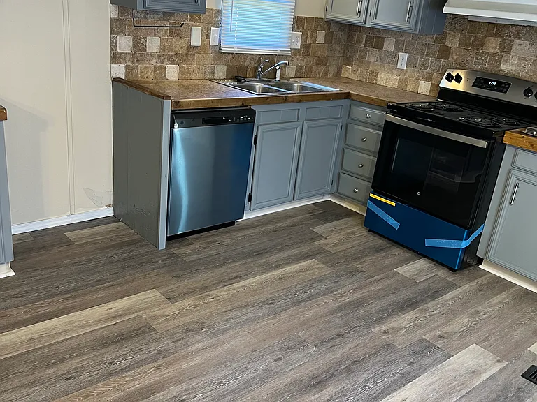2927 N Jefferson St — Photo 9