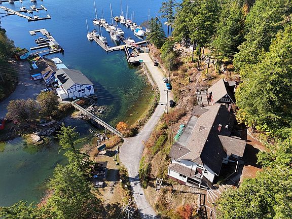 3rd image of 4339 Garden Bay Rd