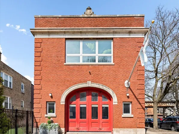 2100 W Eastwood Ave, Chicago, IL 60625