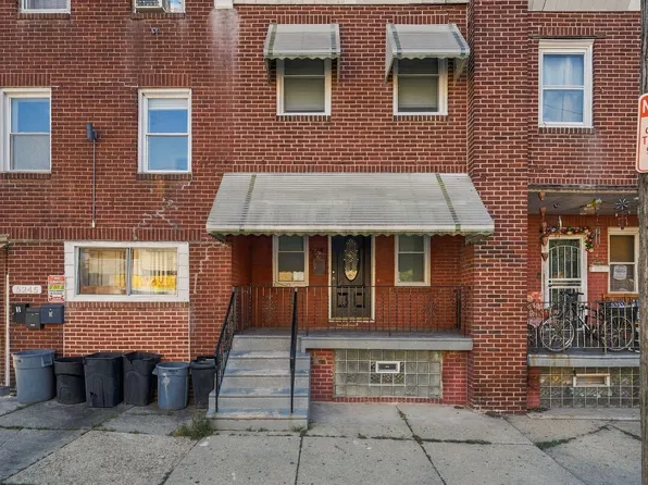 5243 Hawthorne St, Philadelphia, PA 19124