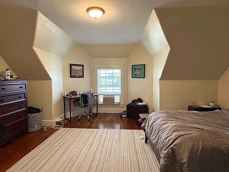 12 Braemore Rd #4 — Photo 16