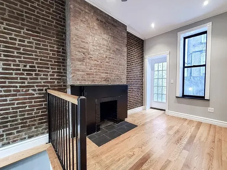 53 Leroy St #CP1D — Photo 2