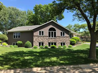 311 Crescent Dr, Albert Lea, MN 56007
