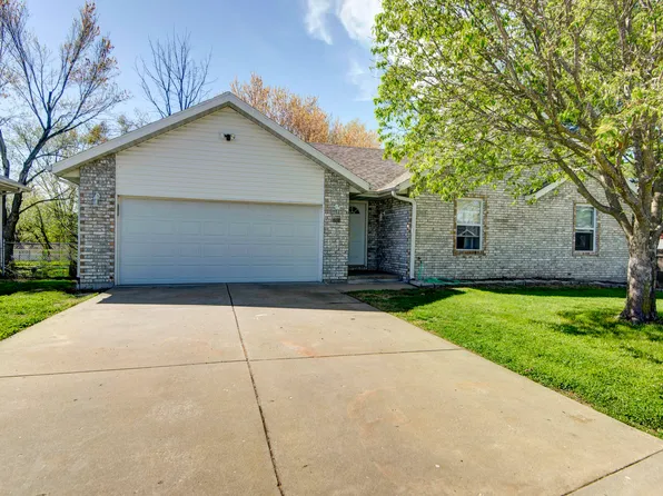 201 S Poplar Court, Nixa, MO 65714