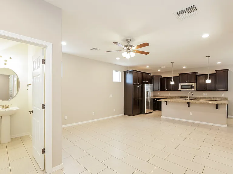 2252 S Osborn Ln — Photo 6