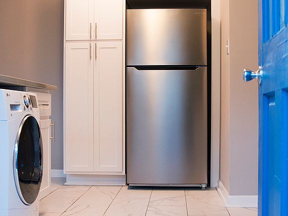 2nd image of 1215-1217 Louisville Ave #1215