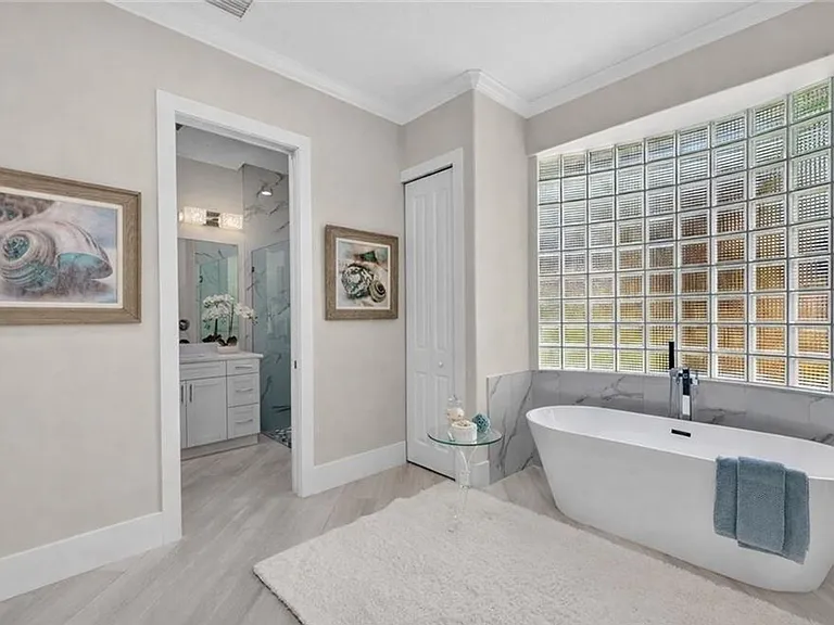 6461 Livingston Woods Ln — Photo 18