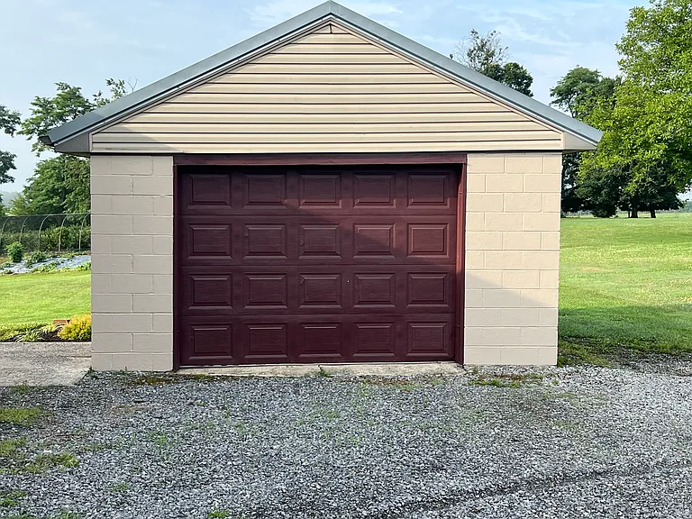 1092 Paper Mill Rd — Photo 3