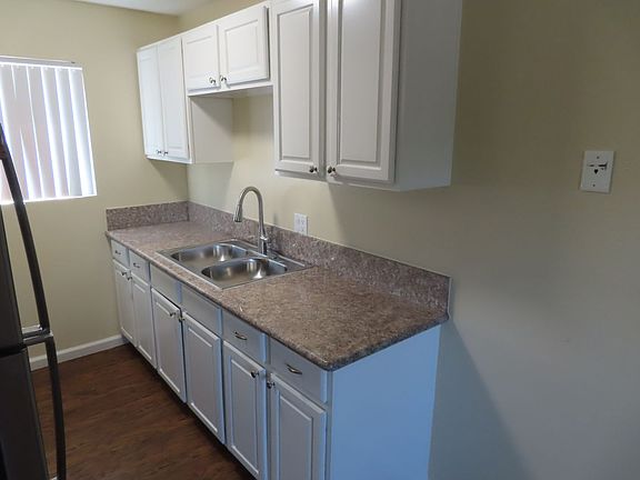 4th image of 6913 Tait St APT 2