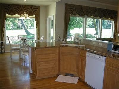 5th image of 6507 Turnberry Ln SE