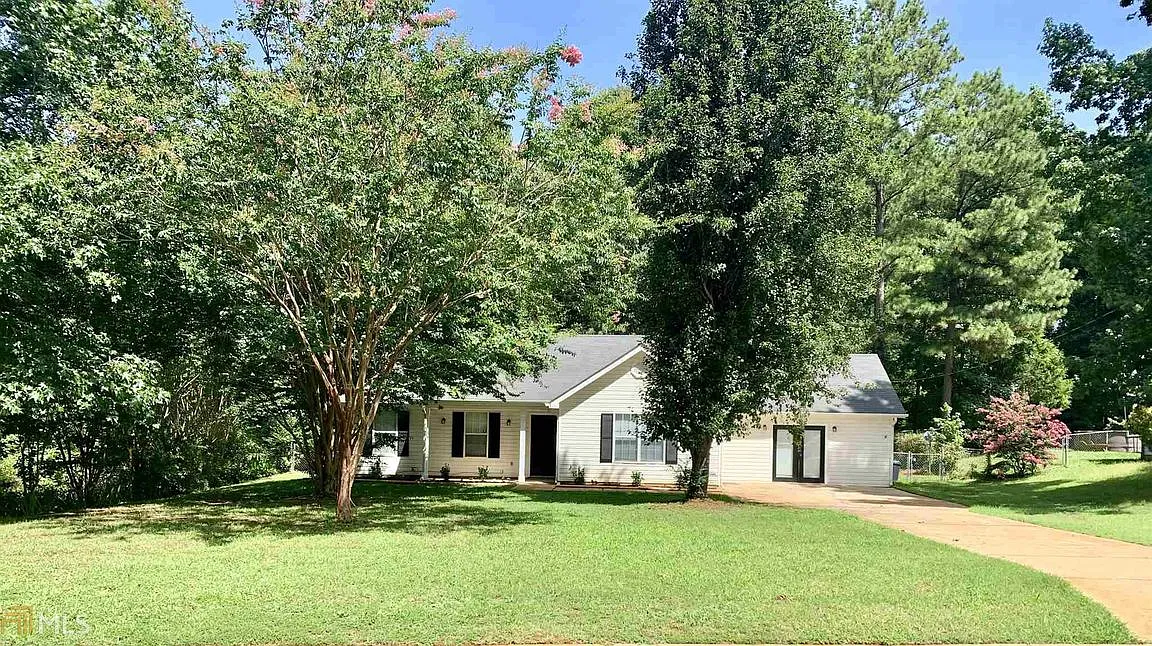 116 Lake Forest Dr photo 1
