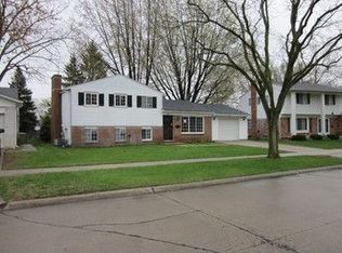 328 Crampton Dr, Monroe, MI 48162