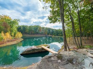 303 N Lake Dr, Altamont, TN 37301