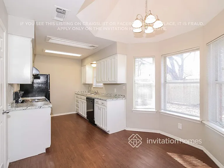 3217 Brooke St — Photo 7