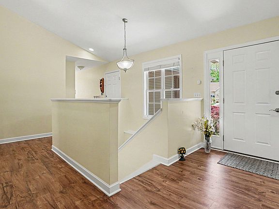 4th image of 8216 Pattiwood Ln