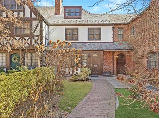 11114 75th Ave, Forest Hills, NY 11375