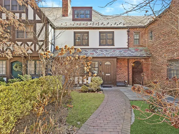11114 75th Avenue, Forest Hills, NY 11375