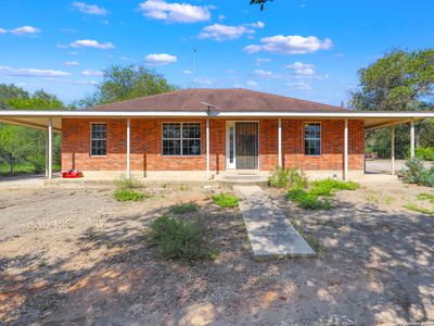 981 Woodland Hills Rd, Poteet, TX, 78065