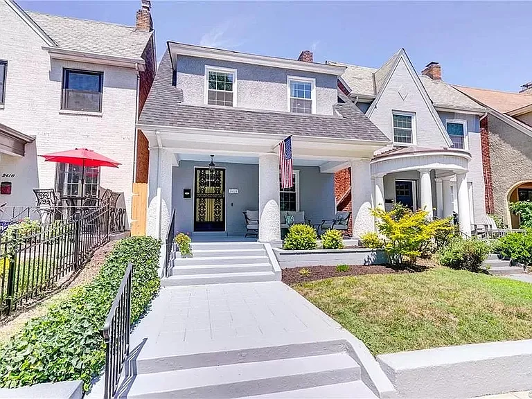 2414 Maplewood Ave — Photo 2
