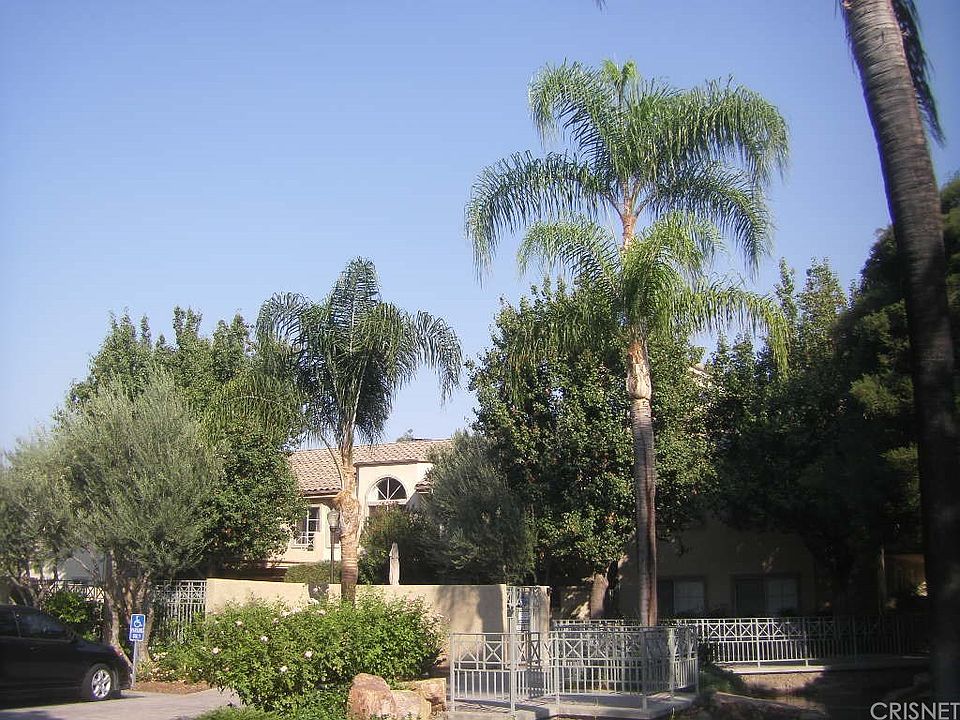1st image of 23839 Del Monte Dr Unit 89