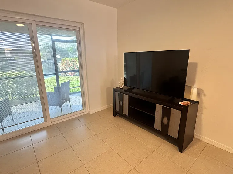 5339 Treetops Dr #5339 — Photo 7