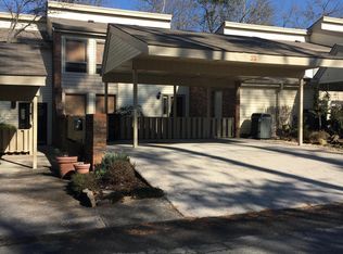 22 Brookside Dr, Oak Ridge, TN 37830