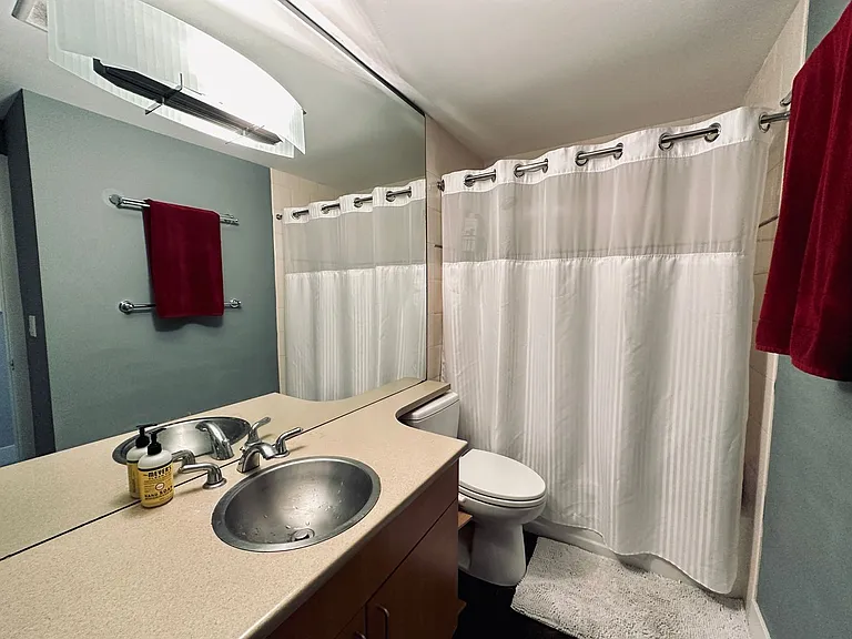 121 N 46th St #101 — Photo 10