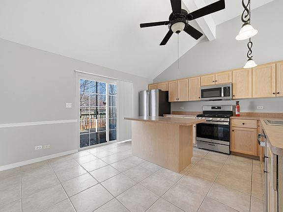 5th image of 1323 Coral Bell Dr