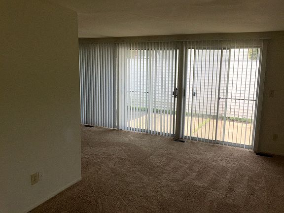 2nd image of 5837 Troy Villa Blvd