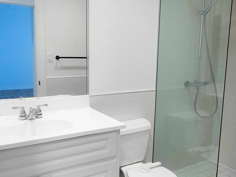 908 W Foothill Blvd #C — Photo 10