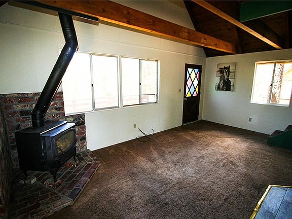 3rd image of 139 Winding Ln