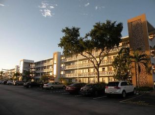 1053 Harwood #1053, Deerfield Beach, FL 33442