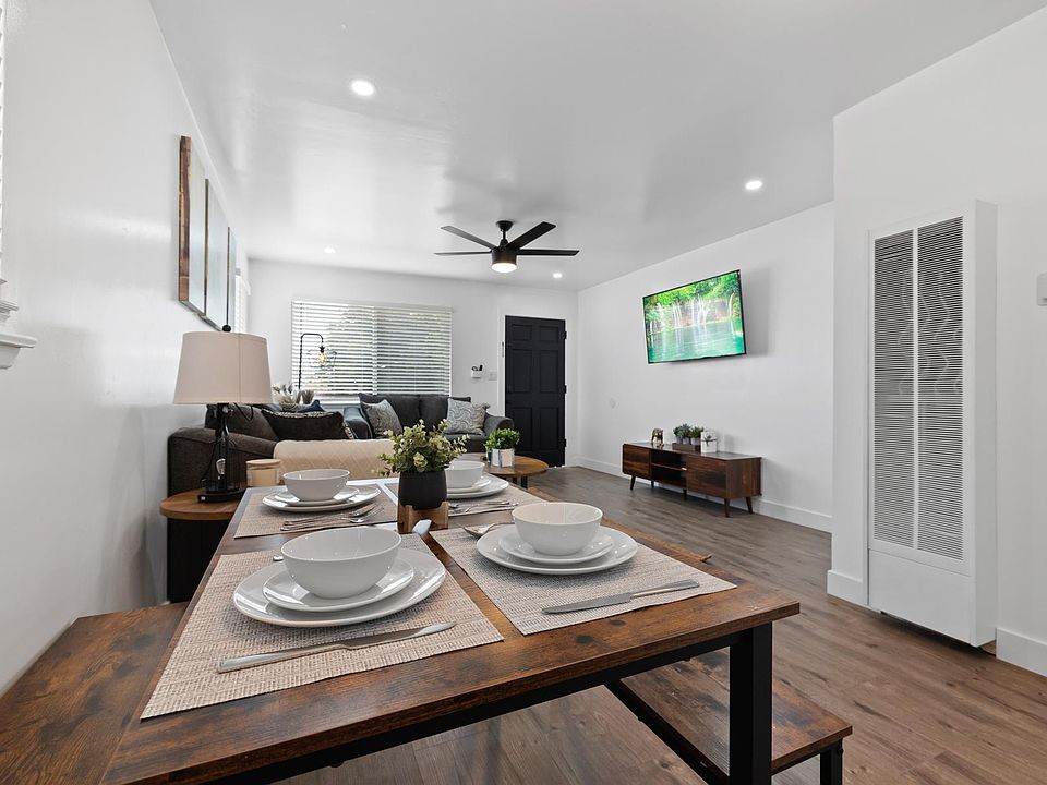 1st image of 325 Ash Ave #325